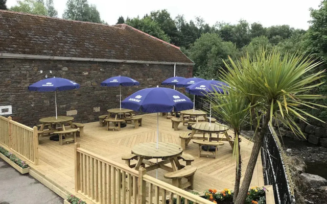 The Dillwyn Arms Hotel