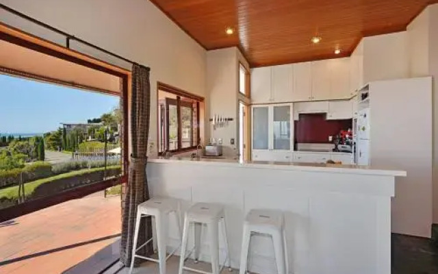 Cliff-top Holiday Home