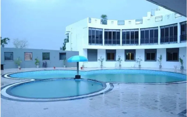 Green Mango Lake Resort Nalsarovar