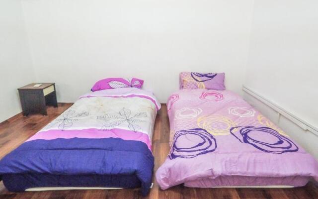 715 Kluang Holiday Home