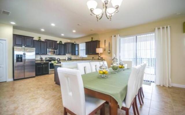 Champions Gate 1401 A