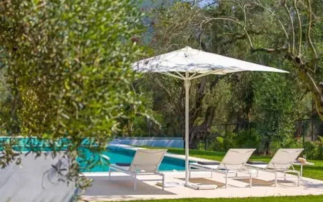 Villa Acaste