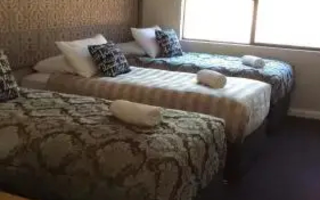 Redgate Forest Retreat