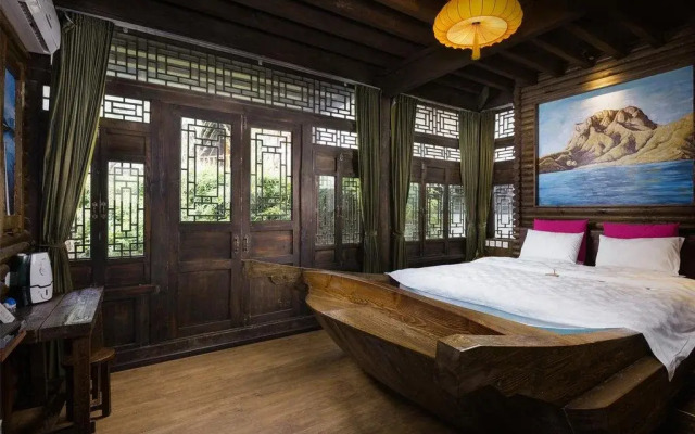 Blossom Hill Inn Lijiang
