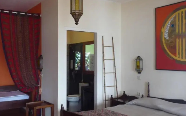 Bunga Ayu Bungalows & Restaurant
