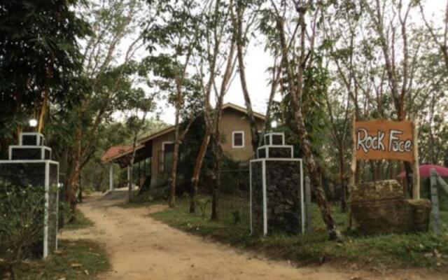 Hotel Rock Face