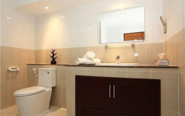 Emerald Palace Premium (1B)