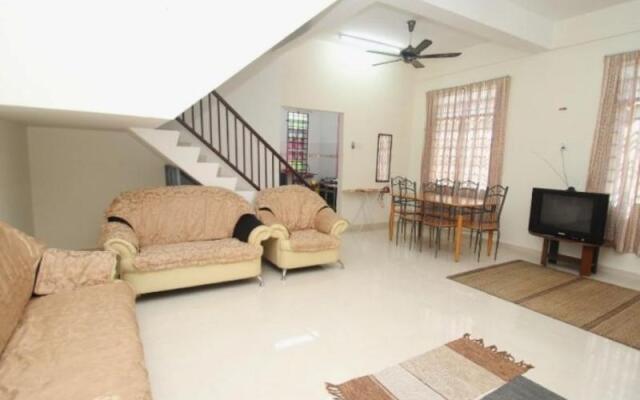 Lesa Guesthouse - Taman Nadi