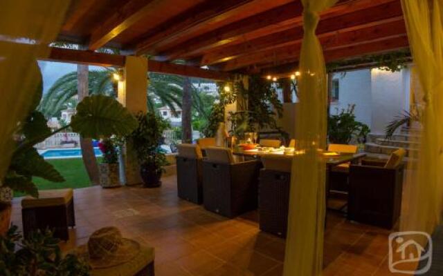 Abahana Villas Oasis