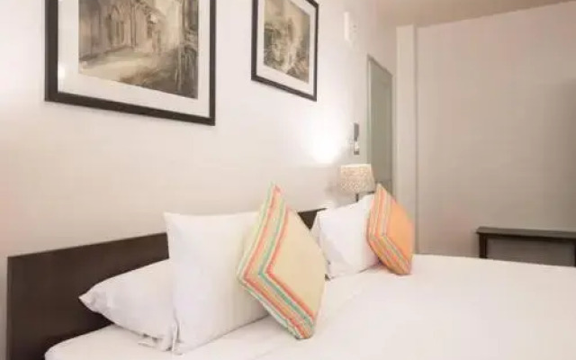 G-49 Bed  Breakfast