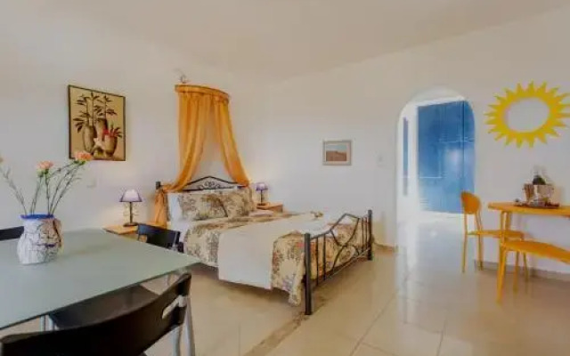 Saint George Hotel & Rooms