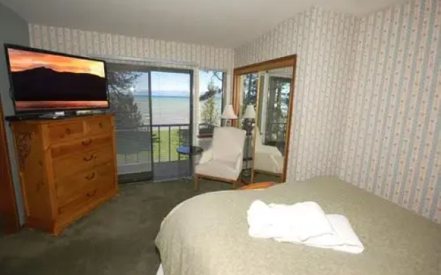 Lakeview Avenue Holiday home