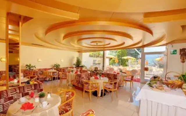 Hotel Tirol
