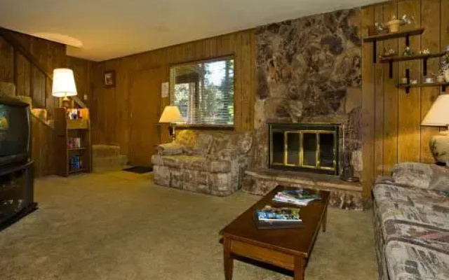 Pioneer Trail Cabin