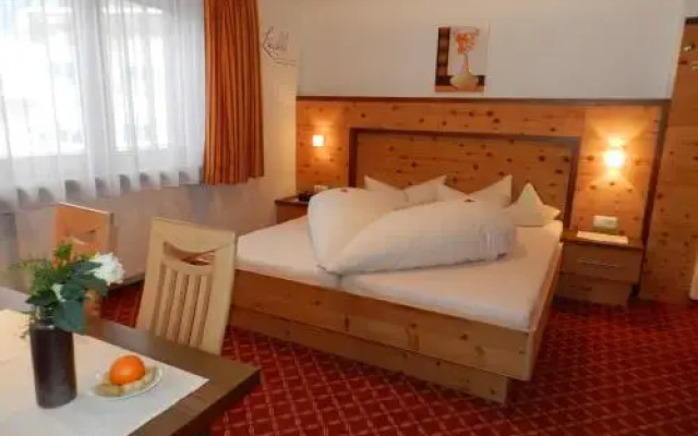 Haus Ladner - Josef und Marianne