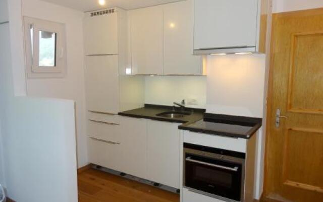 Haus Triftbach/Studio Layra