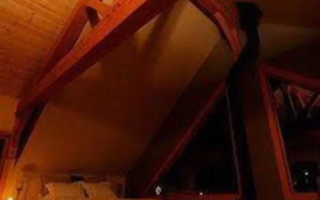 Revelstoke Timber Loft B&B