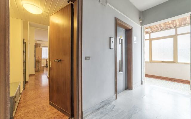 Luxury, Large Flat With Terrace on Vatican Walls