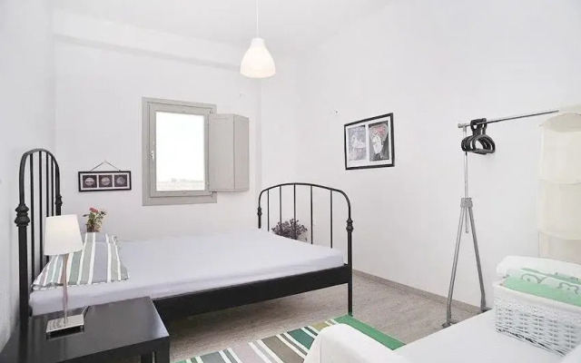 Paros House