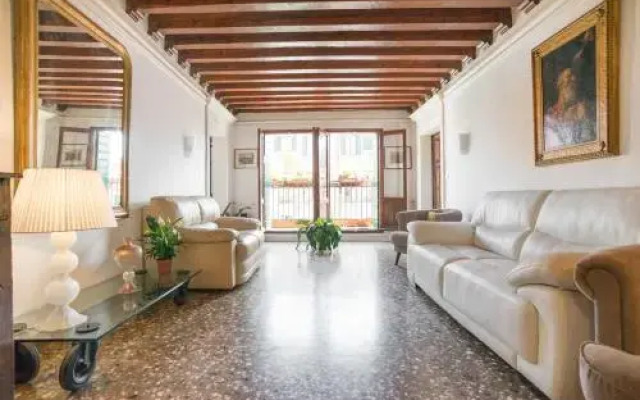 Via Garibaldi House