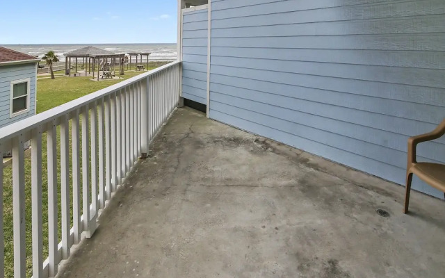 Seascape 2119 1 Bedroom Condo by RedAwning
