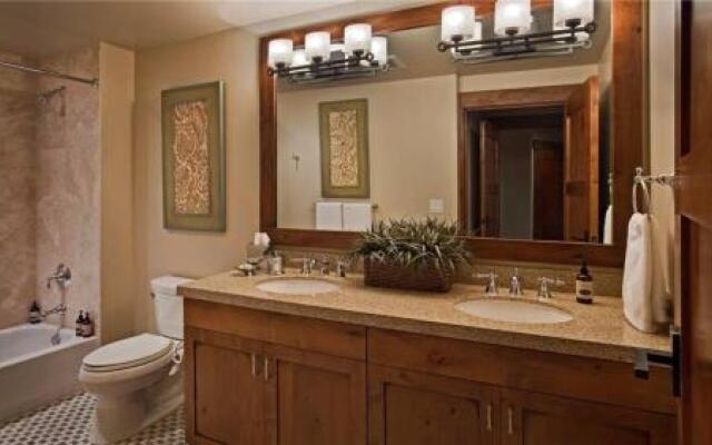 Diamond Peak Penthouse 616