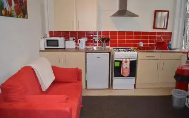 Ayrton House Holiday Apartments