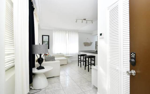 Miami World Rental - Ocean 201 130