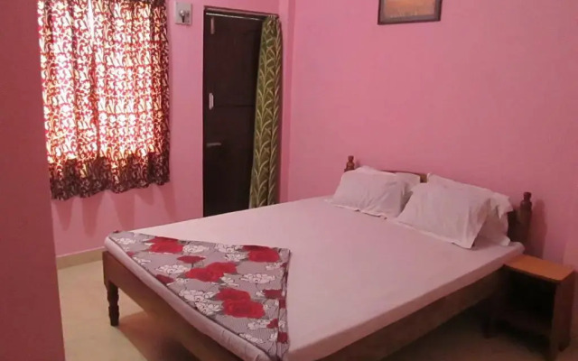 Adarsh Hotel