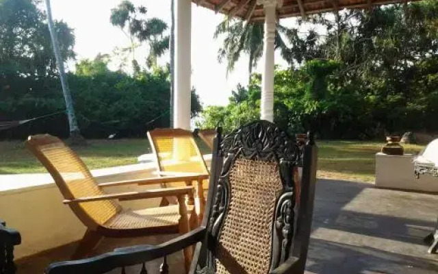 Talalla Beach Bungalows