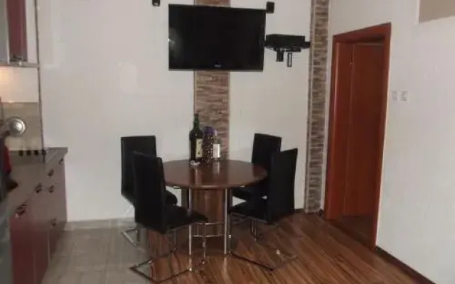 Apartments Ljiljanic