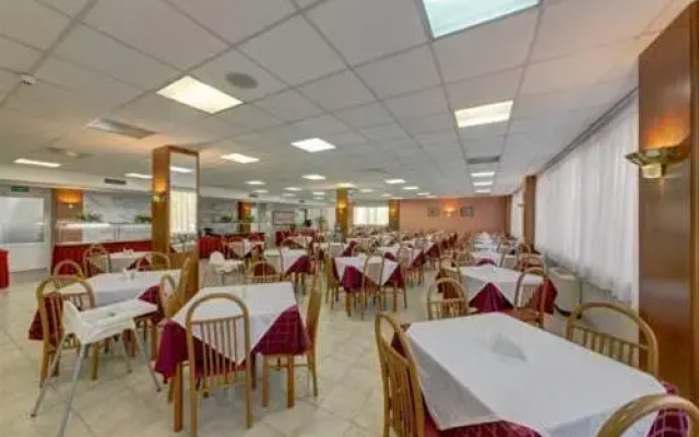 Lastochka Resort
