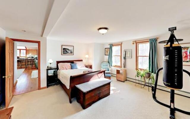 Woodsy Cape Cod Home by RedAwning