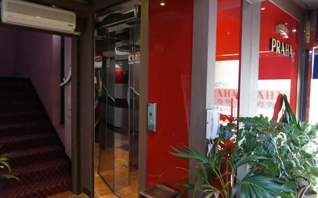 Goodstay Praha Hotel