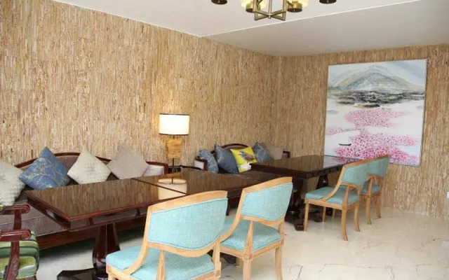 Haikou Yuezhuang Hotspring Hotel
