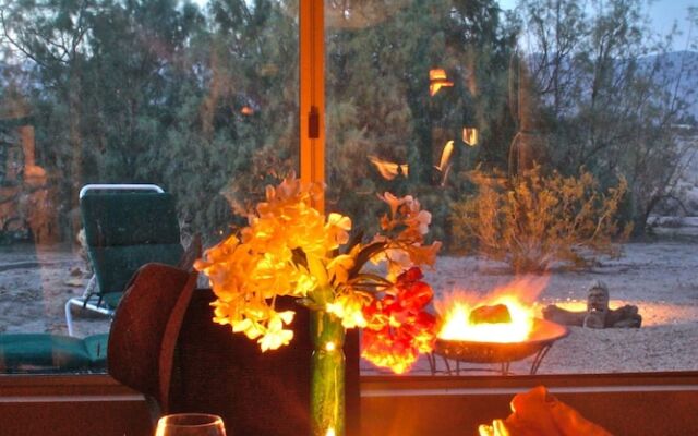 Oasis by Joshua Desert Retreats