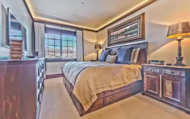 Deer Valley Arrowleaf 211