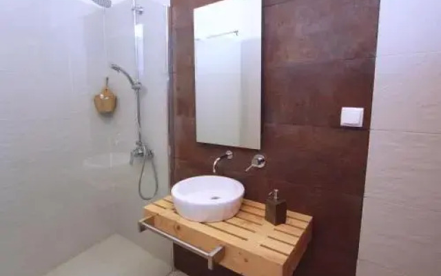 Casas de Campo do Castro da Cola