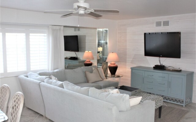 Jamaica Royale 205 - 2 Br Condo