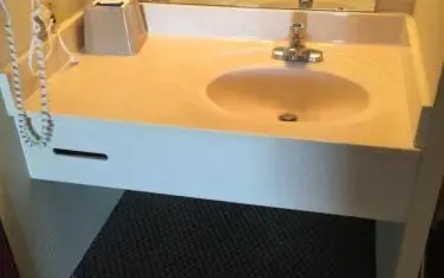 Economy Inn
