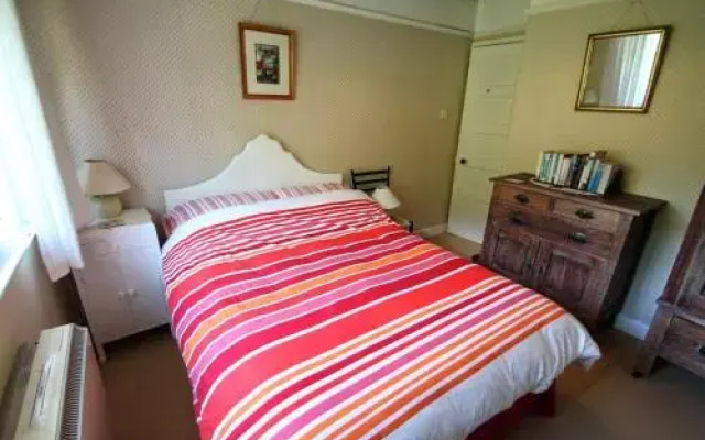 Halsecombe Cottage