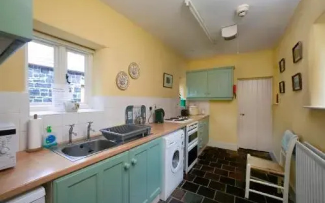 Ballealy Cottage