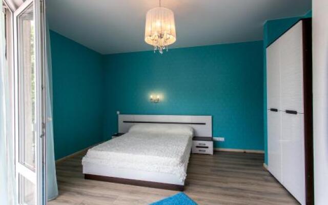 Lermontovsky Bulvar Apartments