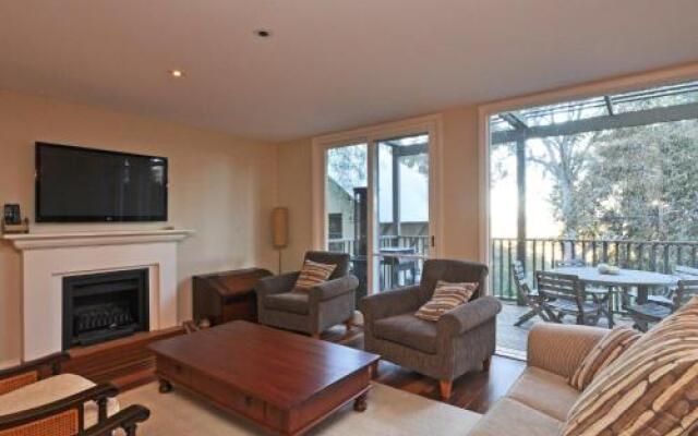 Villa 3br Vista Resort Condo located within Cypress Lakes Resort (nothing is more central)