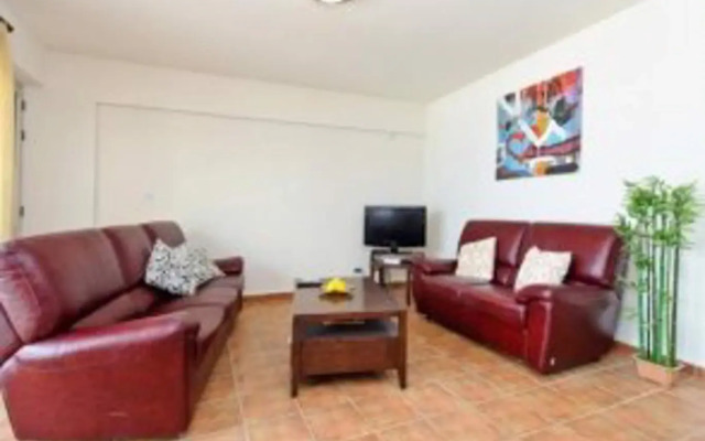 Mike & Lenos Tsoukkas Seaview Apartments