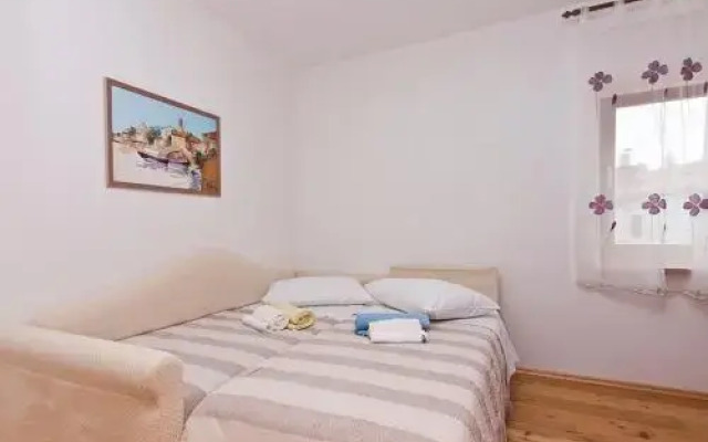 Villa Peresiji 81