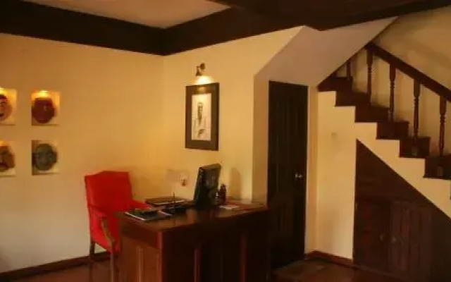Raintree Lodge