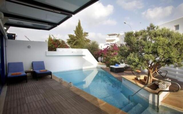 2 Br Villa Mykonos Chg 8901