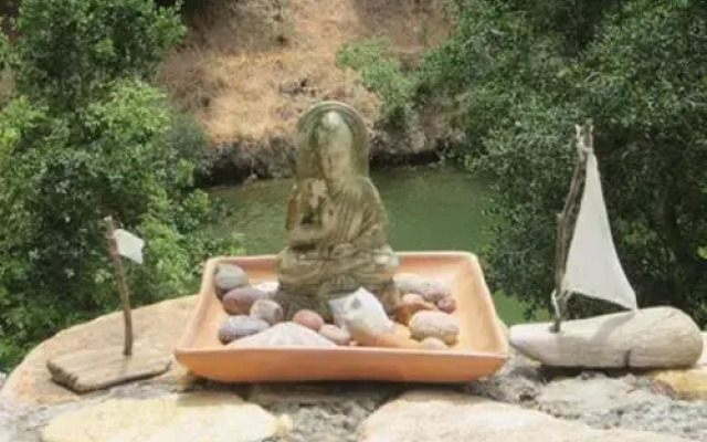 Cabaña de Adobe en Lago Rapel