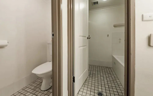 Bay Parklands, Unit 44/2 Gowrie Avenue